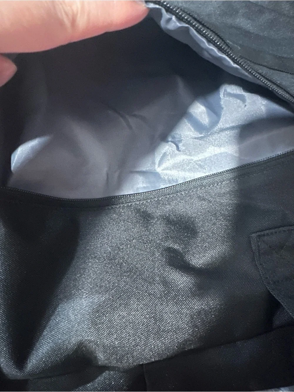 Travel Suit Bag/Garment Bag for Hanging Clothes,  carry on bag New